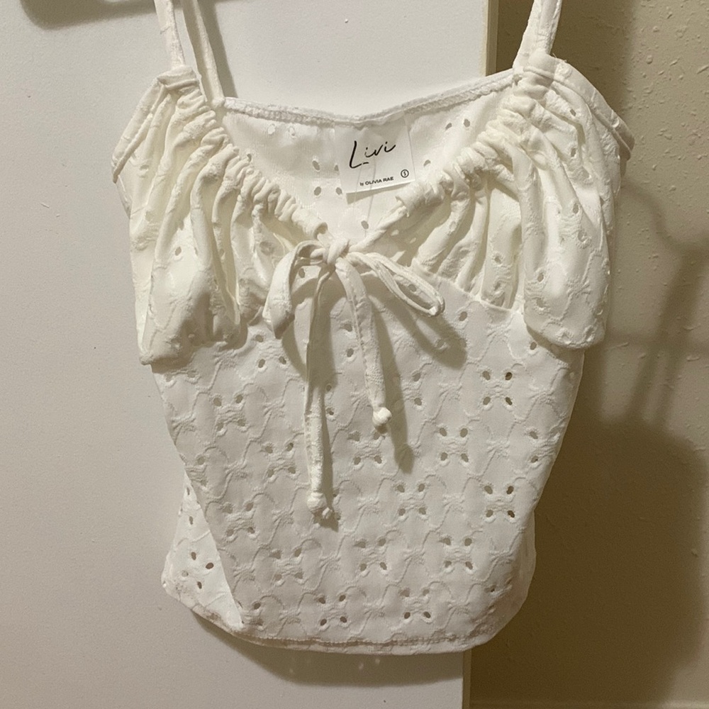 White crop top
